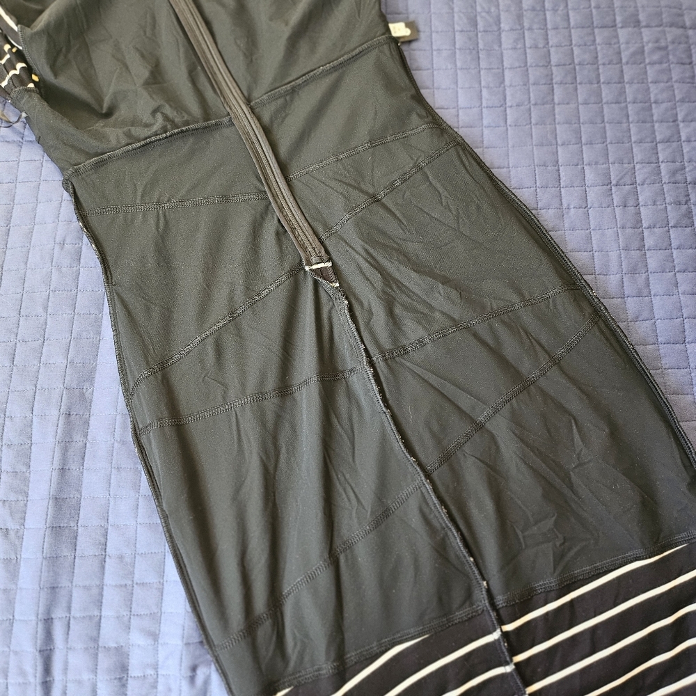NWT White House Black Market Striped Ruched Slimming Sheath Dress Size 10 - Picture 11 of 11